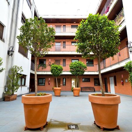 The Zentral Museo Appartement Sevilla Buitenkant foto